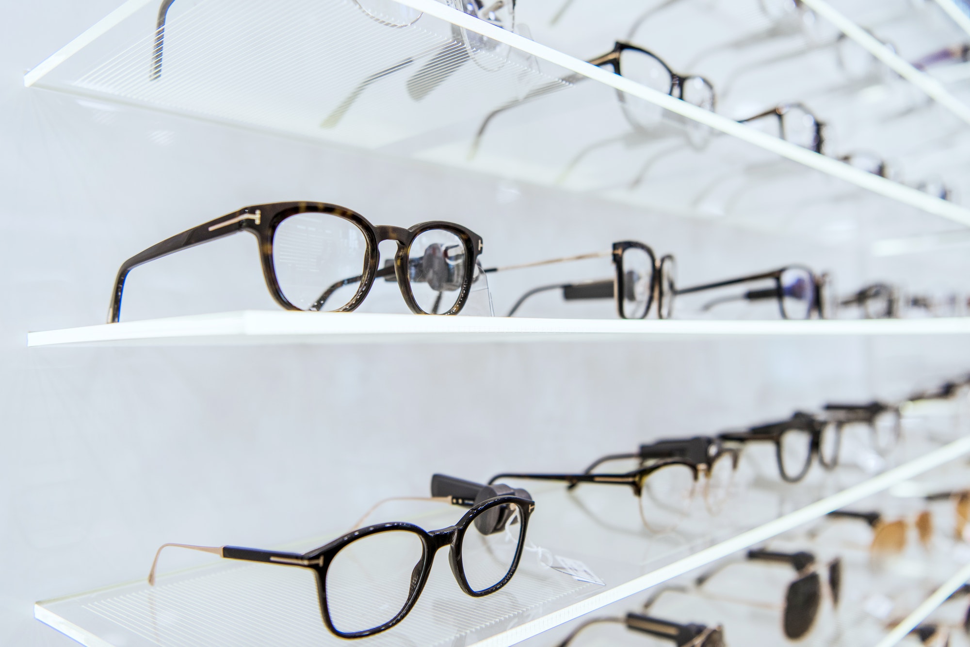 Can Frames And Glasses Work Better Than Lenses?